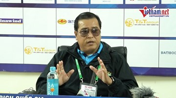 Thua ngược Hà Nội, HLV Bình Dương bức xúc: Trọng tài khiến cầu thủ ức chế