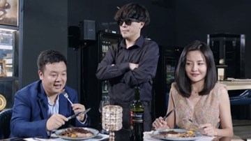 Vệ sĩ cao cấp hy sinh thân mình ‘kiểm tra’ bạn gái giúp sếp và cái kết