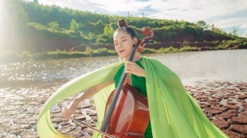 Mỹ Lệ làm mới hit tạo nên tên tuổi sau 20 năm