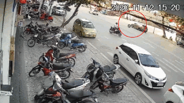 Lốp ô tô bất ngờ văng khỏi xe SUV lao thẳng vào nhà dân