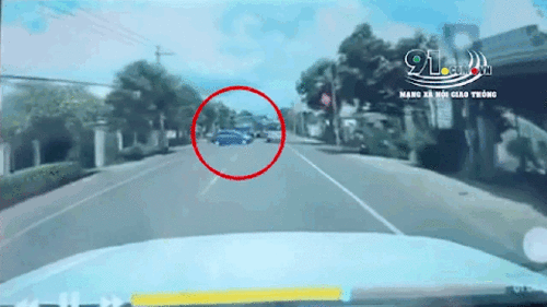 Tránh nữ tài xế lao ô tô ra từ ngõ, xe ben gây tai nạn liên hoàn