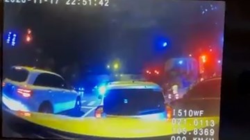 Ôtô trôi tông trúng xe sau, tài xế hùng hổ đòi bồi thường và cái kết