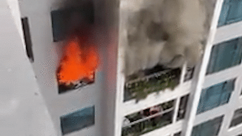 Cháy dữ dội tại căn hộ tầng 29 chung cư Goldmark City