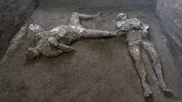 Phát hiện xác nô lệ và chủ nhân nguyên vẹn ở thành phố La Mã cổ đại Pompeii