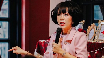Trác Thúy Miêu từng mặc cảm vì 'chậm chạp, học dốt nhất lớp'