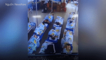 Cô giáo ngồi lên đầu bé 5 tuổi để ép ngủ