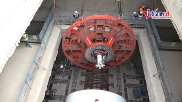 Hạ thổ ‘lưỡi dao’ hơn 60 tấn đào hầm đường sắt Nhổn – Ga HN