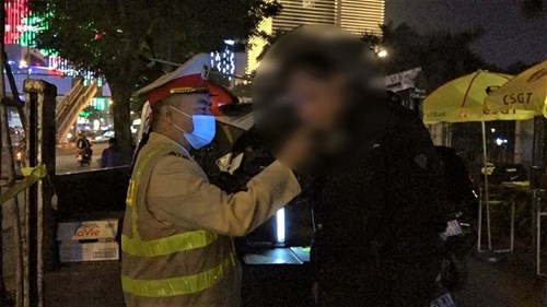 Đêm giao thừa, hàng loạt ‘ma men’ bị phạt kịch khung 40 triệu đồng