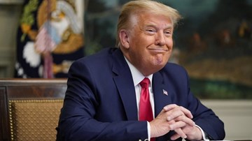 Gọi điện kiếm phiếu bầu tại bang Georgia, TT Trump có vi phạm pháp luật?