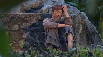 NS Viết Liên: 'Tôi áp lực, gồng mình hết sức khi vào vai Lão Hạc'