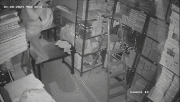 Đột nhập cửa hàng đồ trang sức 'cuỗm' 25 kg vàng