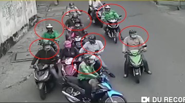 Băng nhóm dàn cảnh đụng xe, cướp tài sản người phụ nữ giữa ban ngày