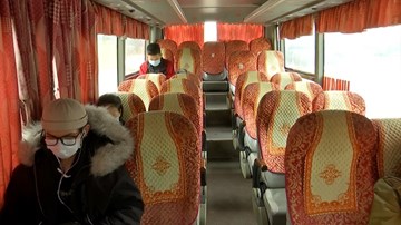 Covid-19 trở lại, xe khách 'đìu hiu' dịp cuối năm