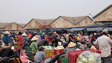 Chợ đầu mối Thủ Đức nhập 7.300 tấn nông sản một ngày cho thị trường Tết