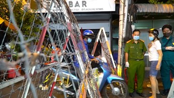 Phong tỏa hẻm gần 1000 hộ dân ngay trung tâm TP.HCM