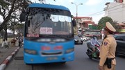 Hà Nội: Nhiều nhà xe cố tình dừng đỗ đón khách gần bến xe