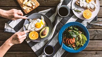 Nhịn ăn sáng có thể đảo ngược quá trình lão hóa?