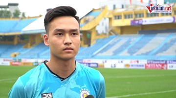 Bùi Hoàng Việt Anh lần đầu chia sẻ khi đá cặp với Duy Mạnh