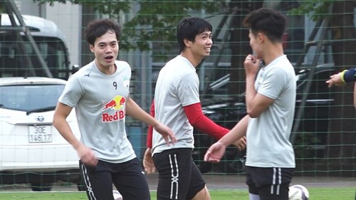 Công Phượng liên tiếp sút hỏng, phong độ thất thường trước trận gặp Viettel