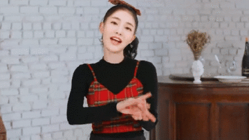 Nhóm nhạc 11 cô gái xinh đẹp được tạo ra bằng AI