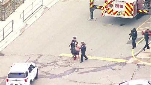 Lại xả súng hàng loạt ở siêu thị Mỹ, 10 người thiệt mạng