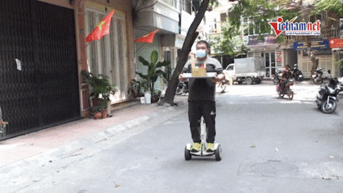 Thưởng thức 'phở xiếc' ở ngôi làng cổ ngay giữa Hà Nội