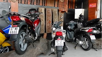 Bộ sưu tập 500 biển số xe độc lạ nhất miền Tây