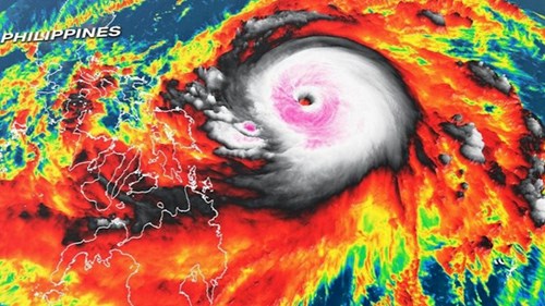 Siêu bão đe dọa, hơn 19.000 người Philippines đi sơ tán