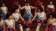 Đội cổ vũ U90 Nhật Bản: Năng động, trẻ trung không thua kém nữ sinh