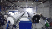 Bên trong nhà máy của SpaceX: Sốc vì mức độ sơ sài, không nước sinh hoạt