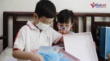 Lời nhắn nhủ nghẹn ngào ngày Tết thiếu nhi: 'Hết dịch, bố mẹ sẽ về!'