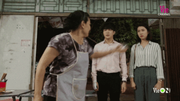 ‘Cây táo nở hoa’ tập 27: Mẹ Phong tát con trai, hất nước vào mặt Châu