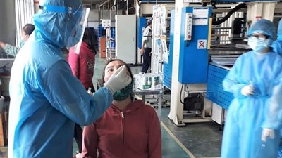 TP.HCM: 3 ca nhiễm Covid, 3.500 công nhân liên quan tạm nghỉ việc