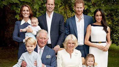 Thái tử Anh chu cấp cho nhà Sussex, Harry bí mật dùng tước hiệu Hoàng gia