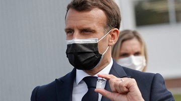 Covid-19: Gần 1 triệu người đăng ký đi tiêm chỉ sau 1 tuyên bố của TT Pháp