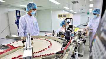 Xem tận mắt quy trình gia công, đóng ống vắc xin Sputnik V tại Việt Nam