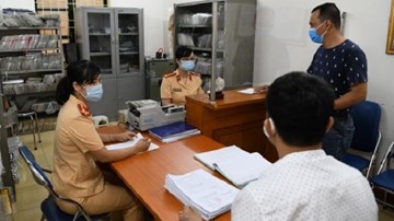 Người dân có phải đến cơ quan công an khi đăng ký, khai báo xe qua mạng ?