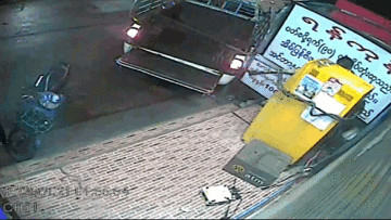 Nhóm trộm 2 lần dùng xe bán tải kéo đổ cây ATM và cái kết bất ngờ