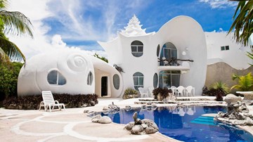 Khám phá những ngôi nhà kỳ quặc đến mức khó tin