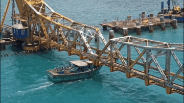 Thuyền đánh cá ‘bay nóc’ vì một quyết định sai lầm của thuyền trưởng