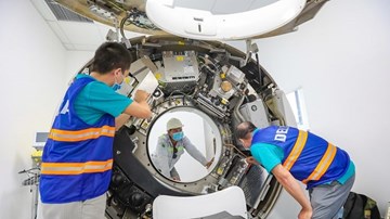 Bên trong bệnh viện dã chiến điều trị Covid-19 hiện đại nhất Hà Nội