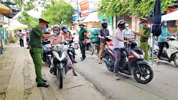 Huyện Thanh Trì yêu cầu người đi đường có lịch trực, lịch làm việc