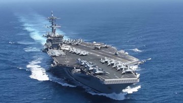Cảnh hiếm bên trong tàu sân bay khủng nhất thế giới USS Roosevelt của Mỹ