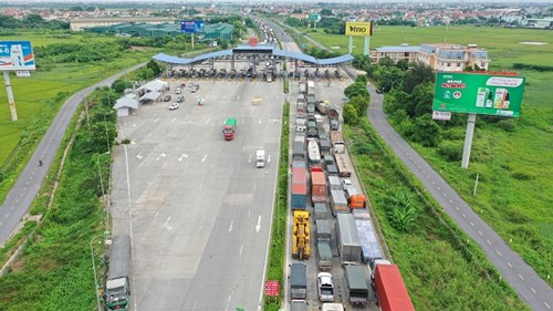 Ùn tắc nối dài cả hai chiều ở điểm chốt Pháp Vân - Cầu Giẽ