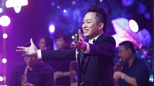 Cười ngất xem Tùng Dương hát và bắt chước y hệt 4 diva Việt