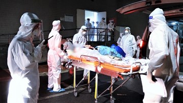 Cả nghìn bệnh nhân BV Việt Đức được đưa đi điều trị, cách ly trong đêm