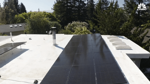 Vì sao pin mặt trời của Tesla chưa tốt như Elon Musk hứa hẹn?