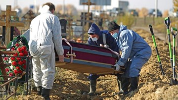 Covid-19: Liên tục chạm đỉnh, Nga dừng làm việc, Singapore quá tải y tế