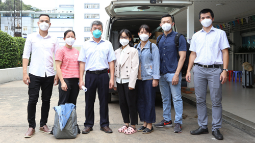 Y bác sĩ TP.HCM lên đường hỗ trợ tỉnh Đắk Lắk chống dịch