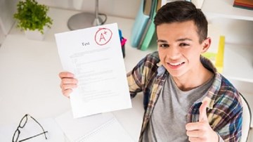 Điểm số học tập cao không đồng nghĩa với thành công trong cuộc sống?